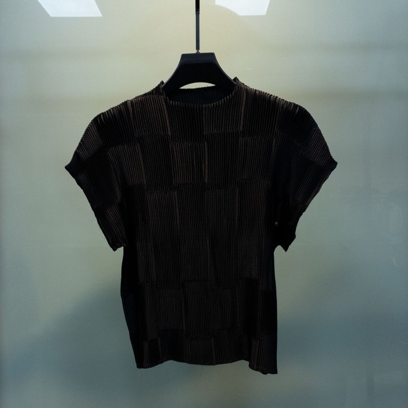 มิยาเกะเสื้อยืดแขนสั้นจีบ 2026 - Summer Clothing In French บทวิจารณ์และราคา